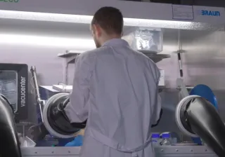 Battery technologies and fuel cells